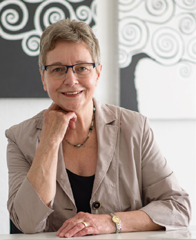Renate Nikolaus Renate Nikolaus